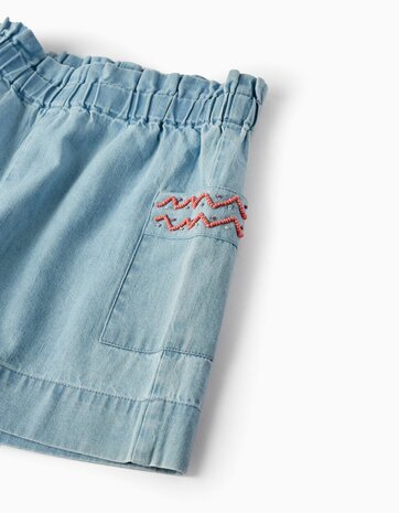 detail short girls